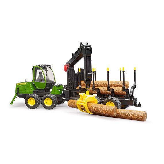 Erdei traktor - John Deere 1210E - Bruder 2133